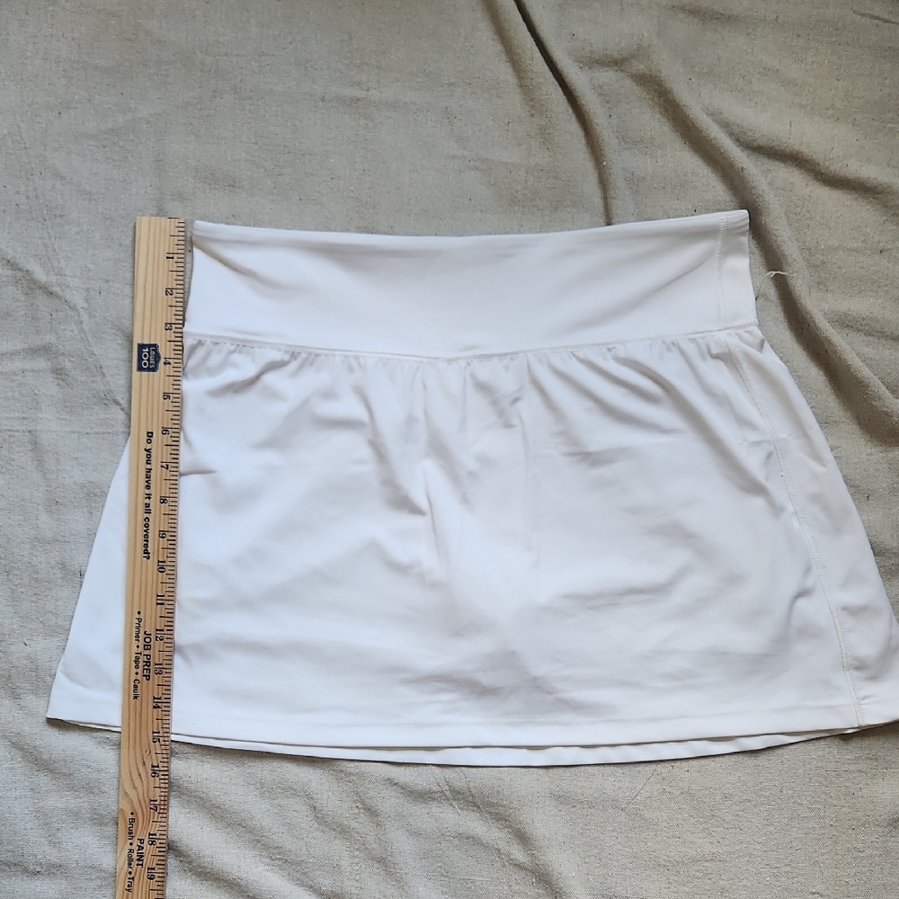 GAP White Performance Skirt